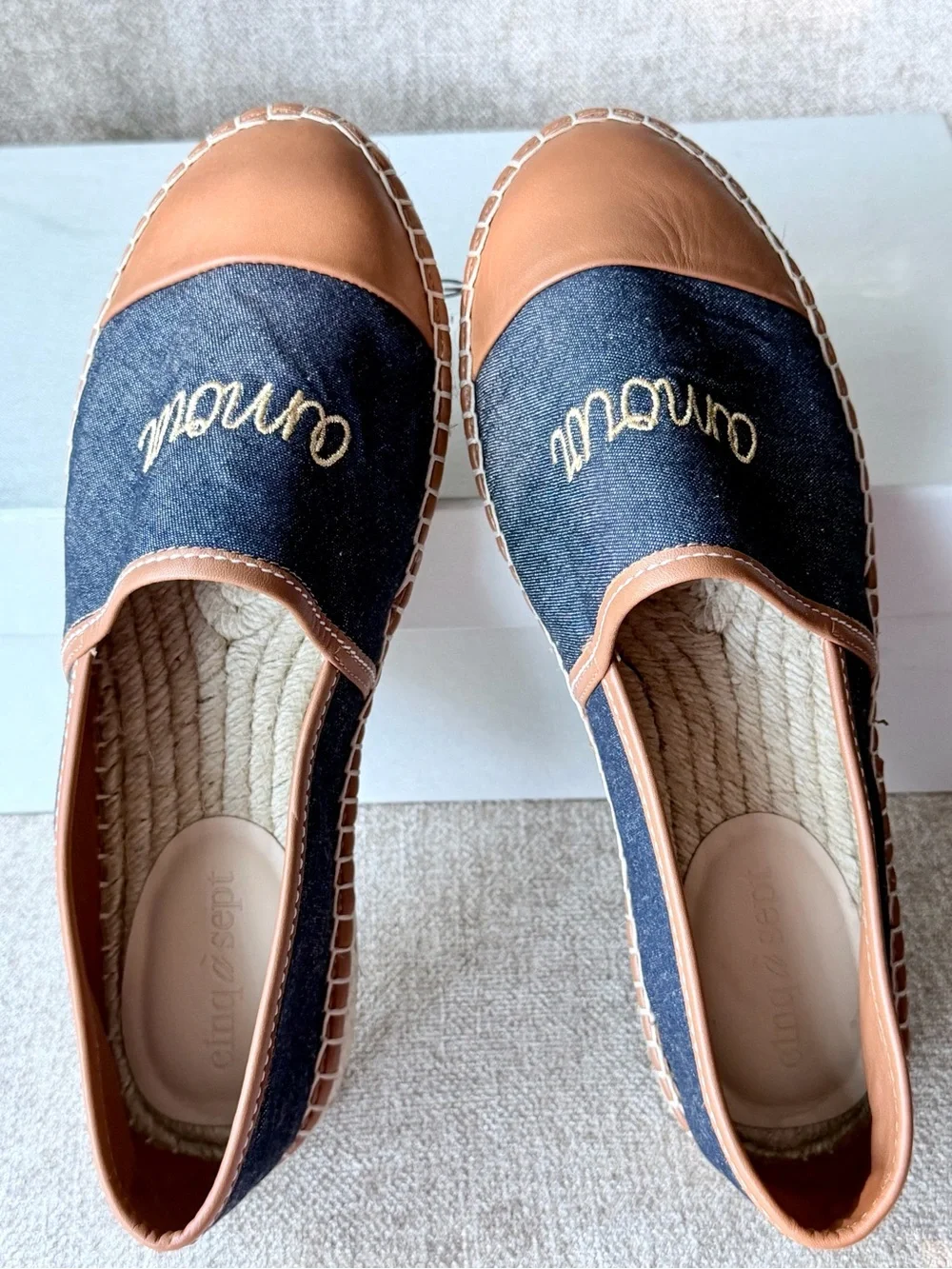 🆕 NWOB. Cinq a Sept Jenna Jean Espadrille Flat sz 39/US 9